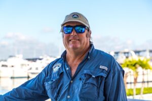 Eric Ravenschlag - port person - marinalife