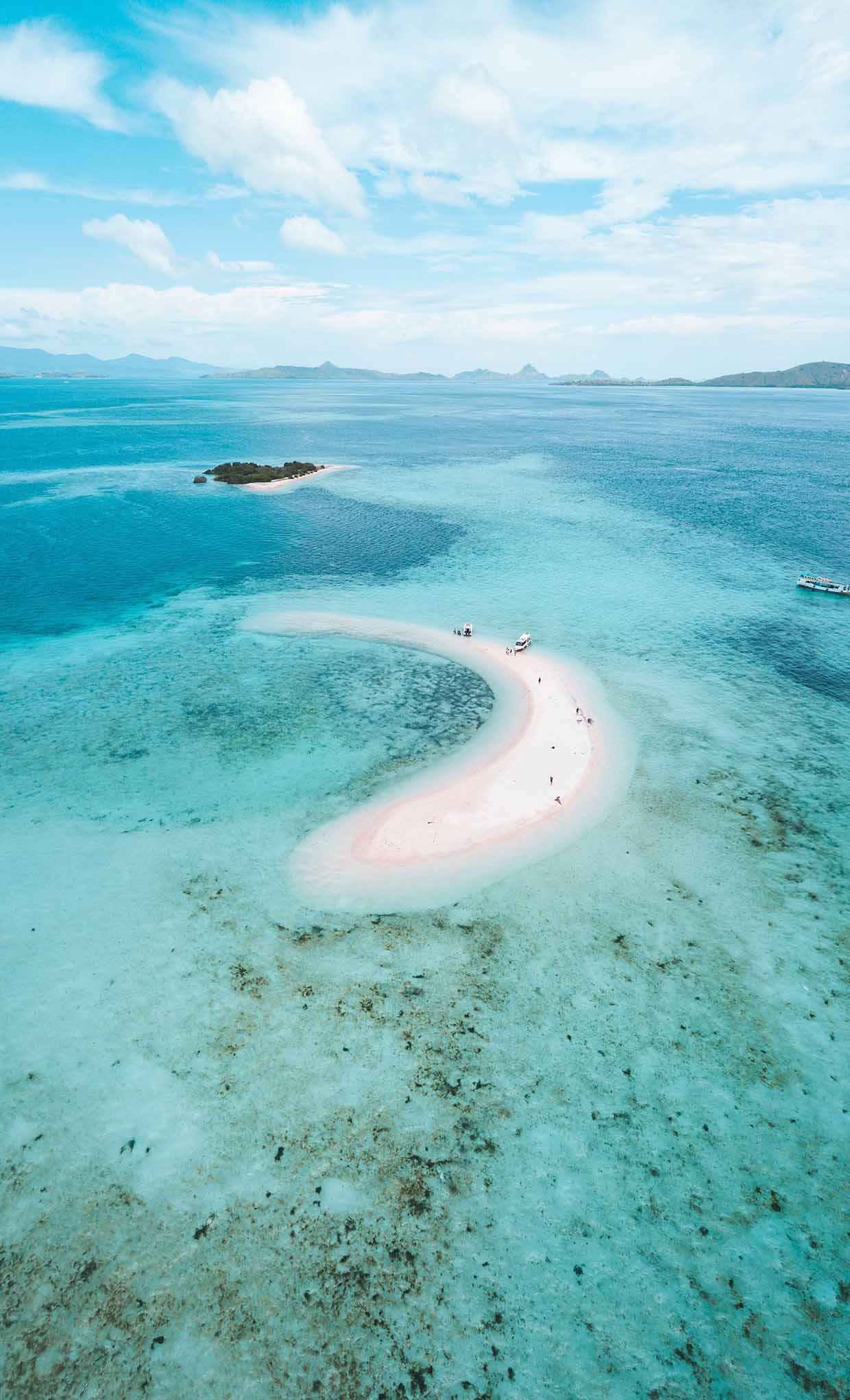 Learn about trading a catamaran for a powerboat and transitioning to full time, live-aboard cruising life on Marinalife.